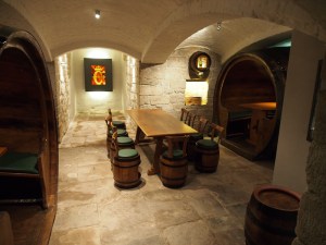 Urig im sanierten Bockbierkeller.