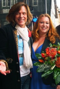 Rebecca Siemoneit-Barum, hier beim Eulenfest in Einbeck 2014 mit Mallorca-König Jürgen Drews.