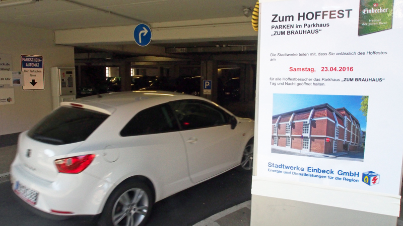In unmittelbarer Nachbarschaft zum Einbecker Brauhaus liegt das Parkhaus der Stadtwerke.
