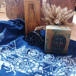 Blaudruckbierdeckel begegnen Bockbierdecken